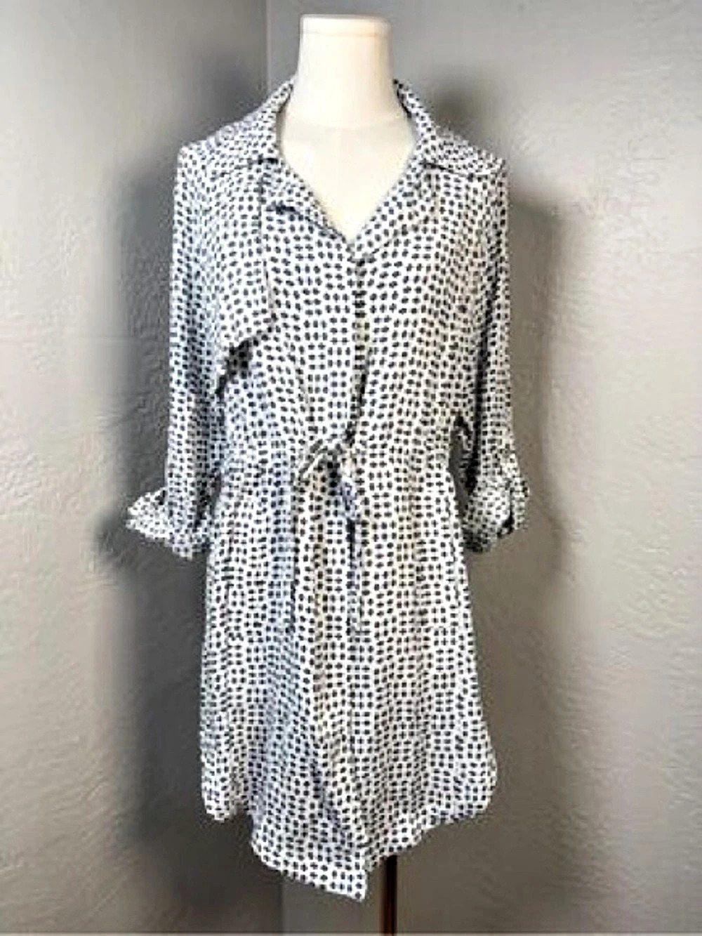 Cartonnier / Anthropolgoie Geometric Mini Dress in White & Blue Size Small